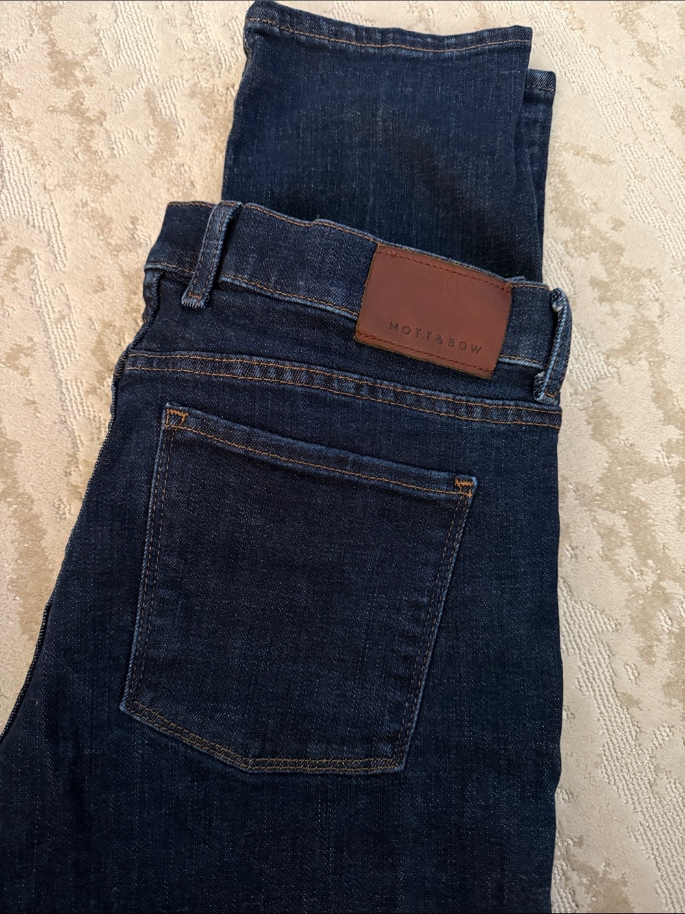 Mott&Bow 35/32 slim fit dark wash denim